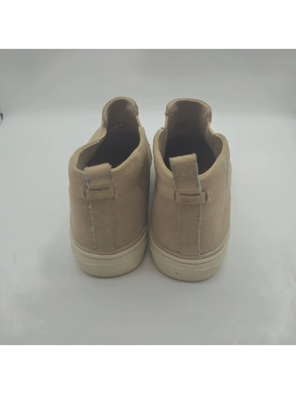 Tom's Ladies 10 Tan Suede Slip On Booties